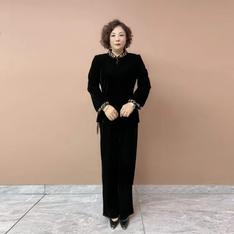 国风重工刺绣时尚减龄丝绒打底衫秋冬新款气质妈妈中式上衣长袖女