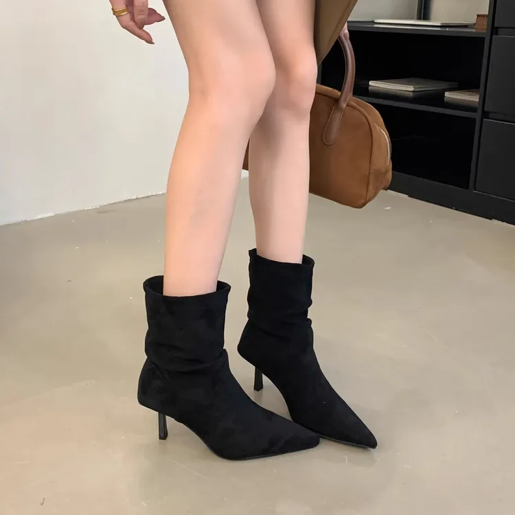 绒面尖头西部靴女高跟靴子2025秋冬新款褶皱堆堆靴气质细跟短靴女