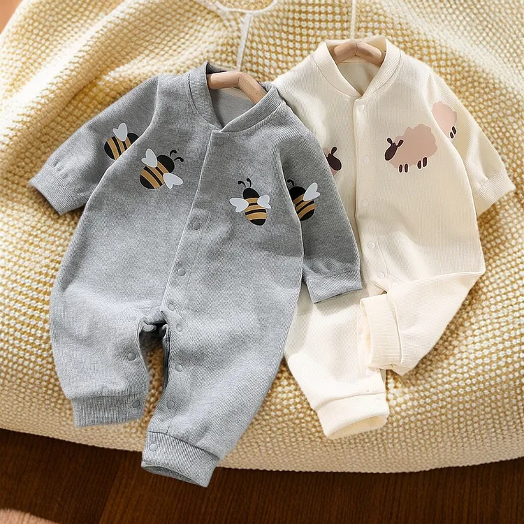 婴儿宝宝连体衣小蜜蜂小绵羊卡通图案春秋百搭衣服新生儿外出服