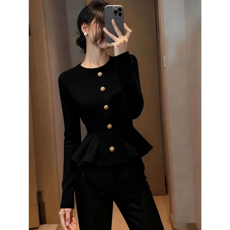 小香风黑色圆领掐腰毛衣今年流行漂亮女装千金风贵气修身针织上衣