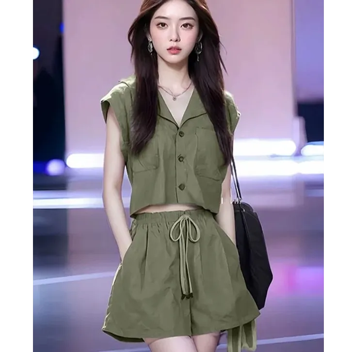 夏装搭配一整套2025爆款减龄轻熟网红炸街亚麻上衣短裤两件套装女