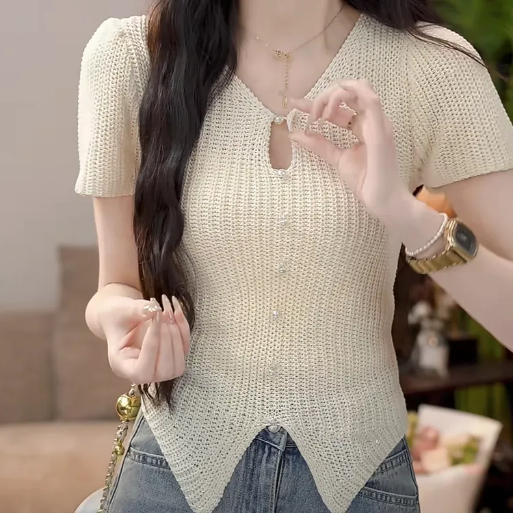 小香风别致独特针织衫2025新款韩版时尚显瘦设计感短袖开叉上衣