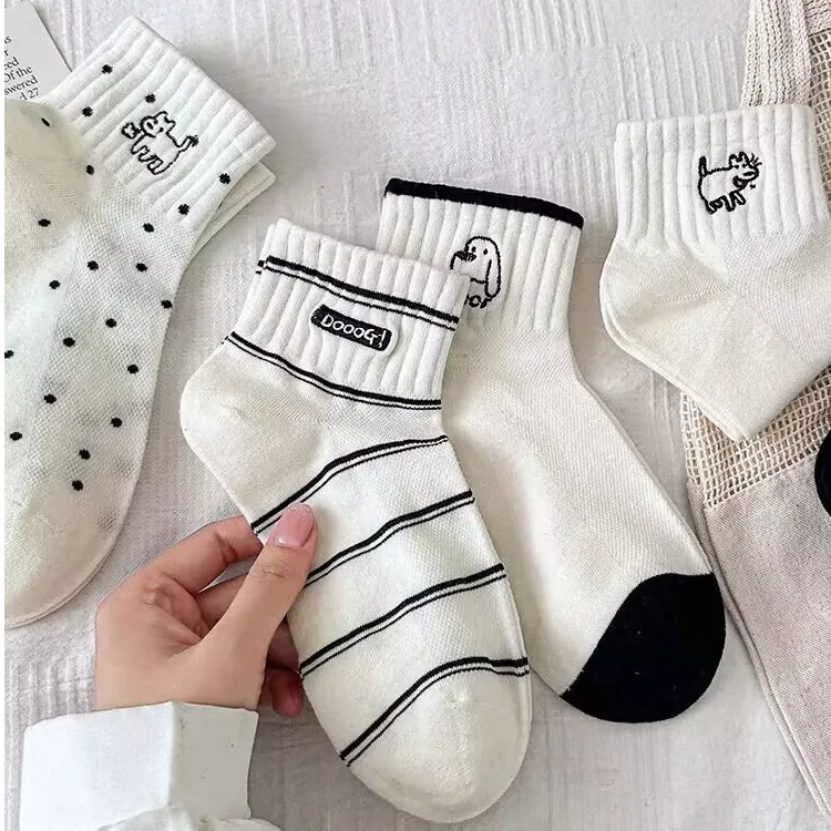 新款袜子女短袜春秋棉透气可爱卡通ins潮夏季薄款白色运动短筒袜