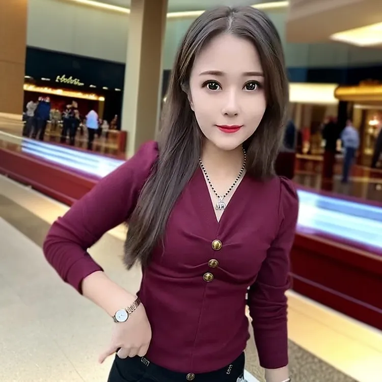 V领褶皱设计感金属扣子修身长袖T恤春季新款气质上衣小众洋气