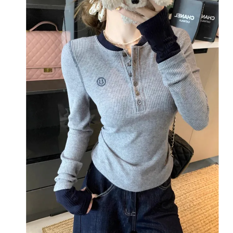 多巴胺撞色加绒加厚女秋冬设计感印花亨利领内搭打底修身显瘦上衣