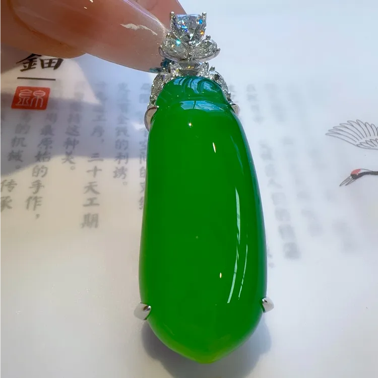 QIAOZUN/巧尊天然玉髓大福瓜吊坠挂件满色简约新中式高品质时尚