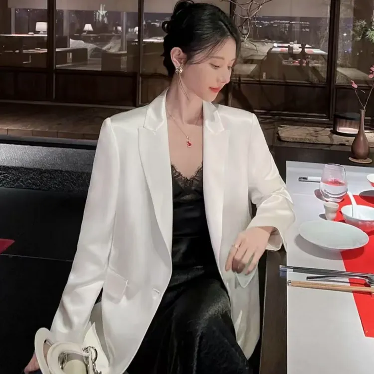 2025新款时尚韩版西装设计感优雅气质外套流光缎面显瘦百搭西服女