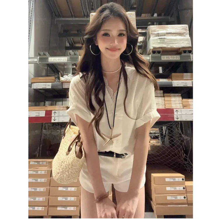 夏季简约通勤气质穿搭白色短袖衬衫上衣高腰显瘦休闲短裤女两件套