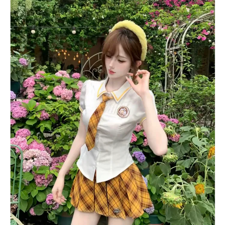 2025夏季新款时尚学院风甜美减龄修身显瘦百搭上衣短裙两件套