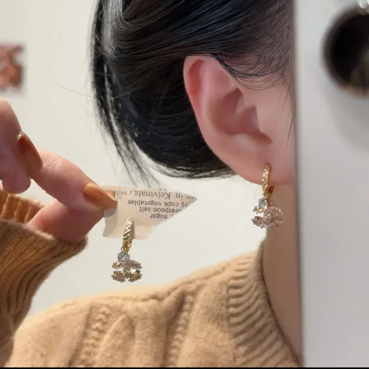 2025新款爆款气质法式轻奢小众小香风耳环金色耳扣高级感百搭耳饰