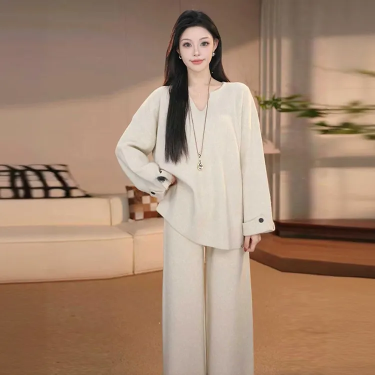 La babite时尚套装冬季2025新款显瘦长袖针织上衣阔腿裤两件套