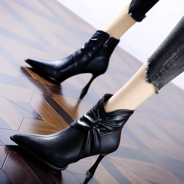 冬季新款细跟短靴尖头网红时尚气质欧美性感百搭短靴高跟骑士靴