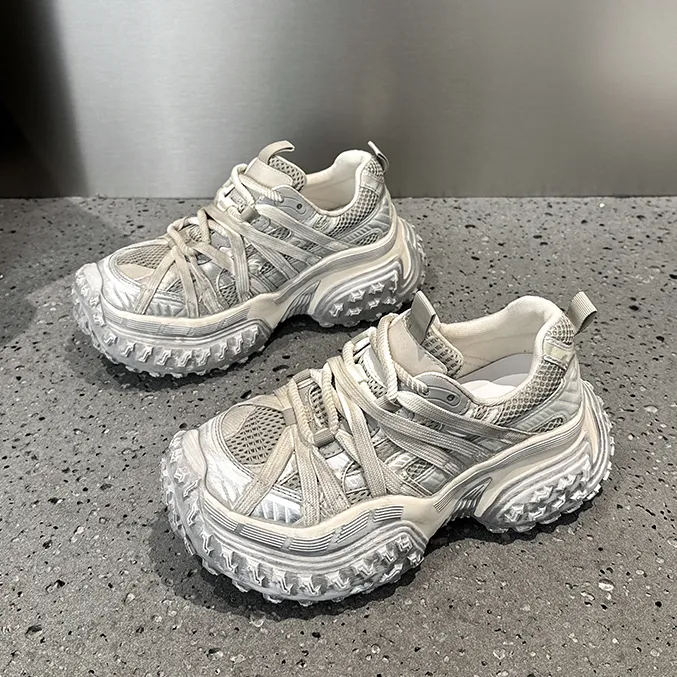 做旧轮胎底老爹鞋女202秋季新款百搭厚底复古擦色增高情侣运动鞋