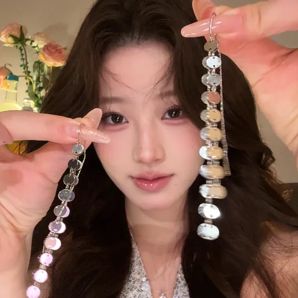 锌合金耳饰 时尚亮片流苏耳钉长款通勤耳环女春季粉彩风赏花首饰商品图