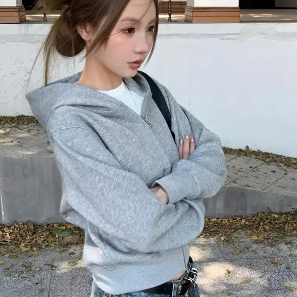 小众百搭灰色连帽加绒卫衣女短款拉链开衫外套春季显瘦长袖上衣潮