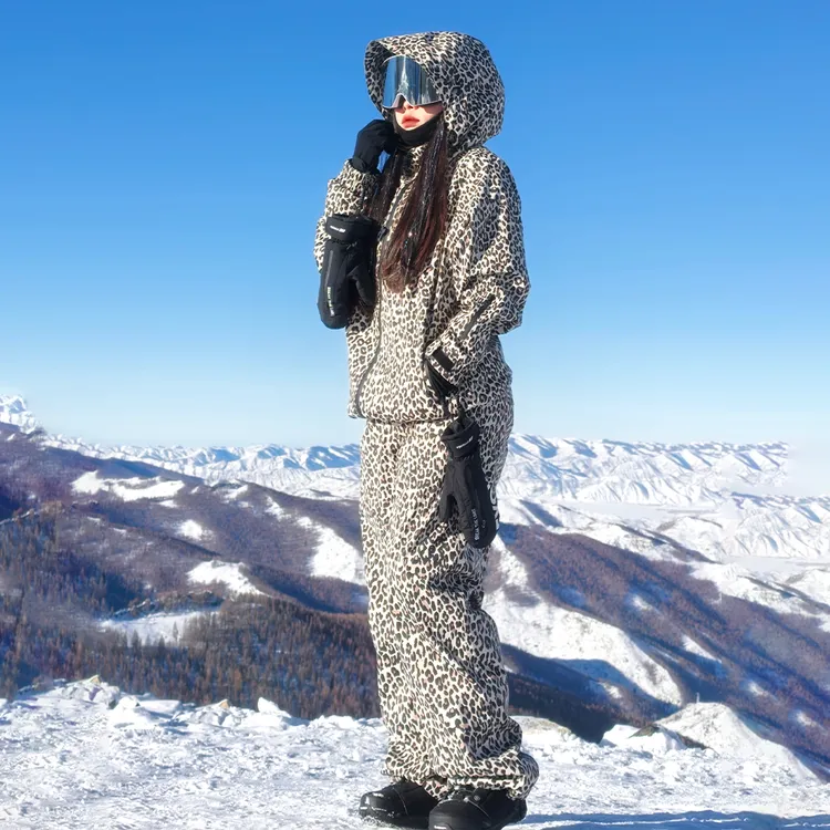 小雪豹加绒滑雪服套装新款男女户外加厚防风保暖透气单板滑雪衣裤