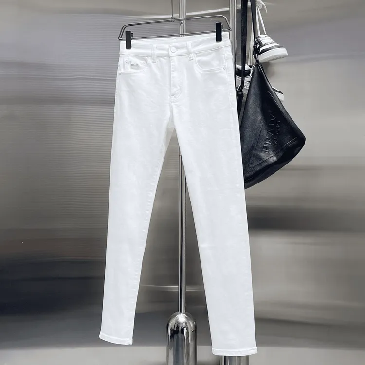 欧版专柜品质秋冬厚款男士牛仔裤白色透气舒适修身百搭时尚小脚裤