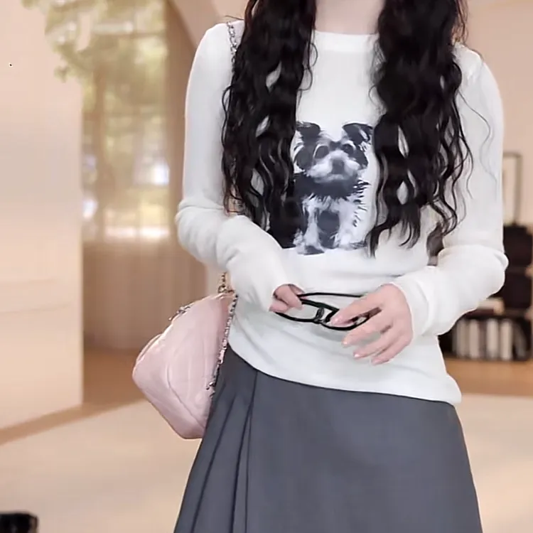 设计感小狗印花长袖针织衫女春季2025新款白色时尚百搭显瘦上衣
