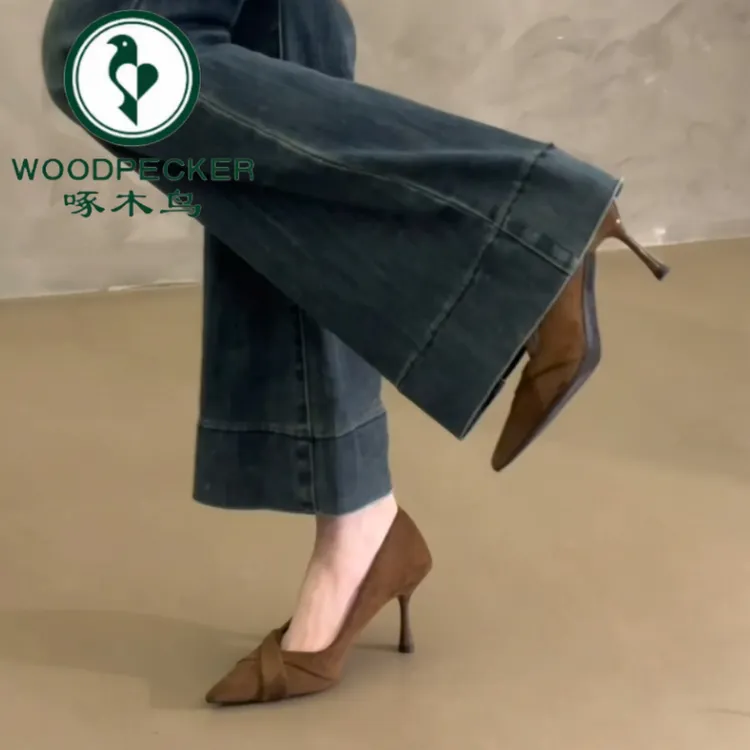 啄木鸟法式绝美尖头交叉带高跟鞋2025新款复古绒面浅口细跟单鞋女