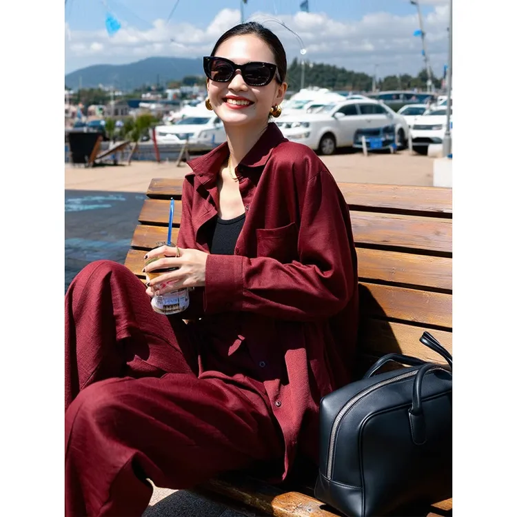 高级感红色亚麻套装女早春季穿搭慵懒松弛感宽松衬衫阔腿裤两件套