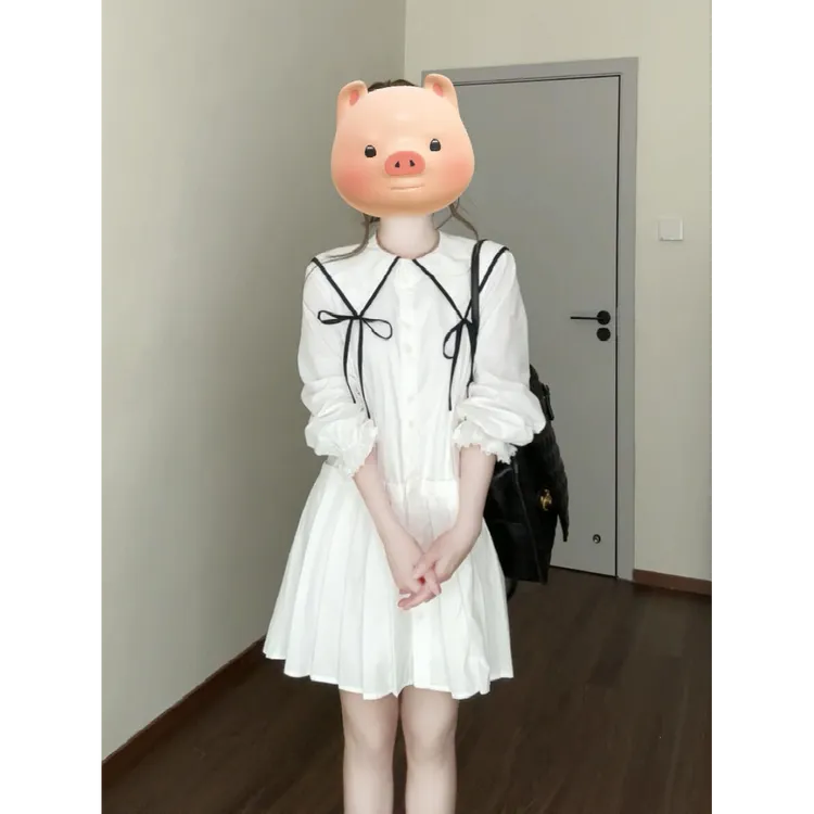 2025春夏新款设计高级感时尚气质小众撞色领风琴宽松短款连衣裙女