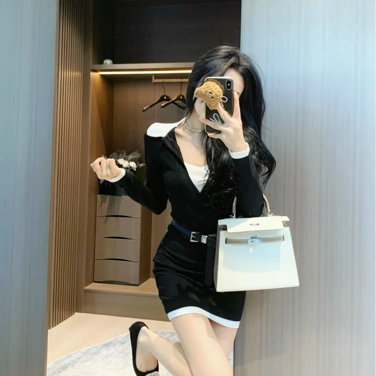 法式拼接假两件长袖连衣裙女秋季新款辣妹修身显瘦polo领包臀短裙