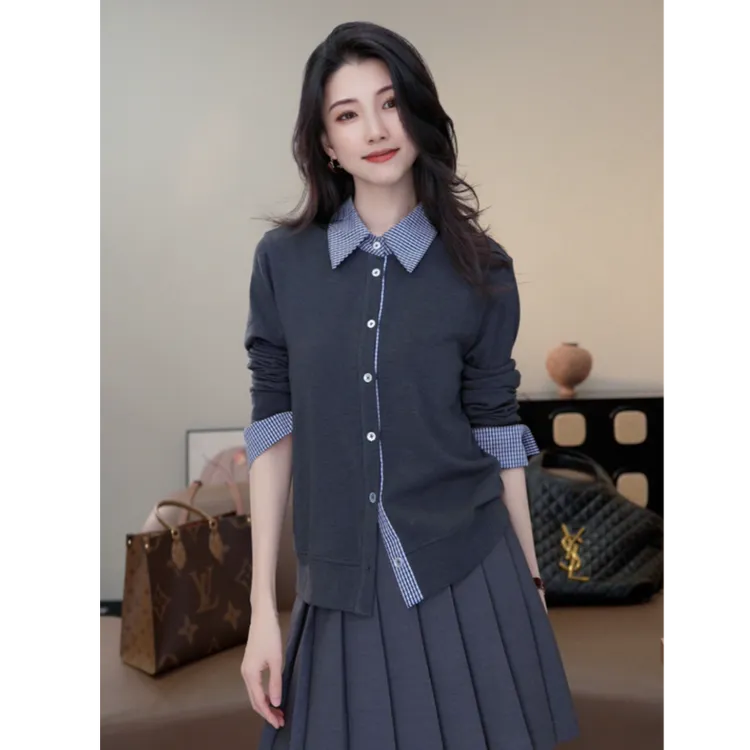 小乖逃灰色长袖开衫polo领蓝格子拼接百搭时尚长袖S25608