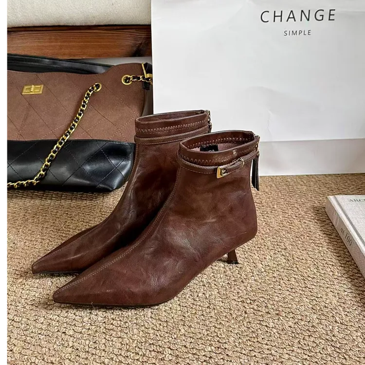 T1005-2复古短靴尖头时装靴瘦瘦靴冬季韩版高跟细跟后拉链秋冬