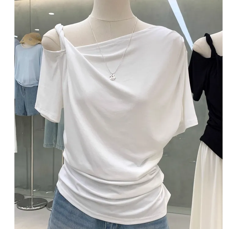 纯欲风小心机扭结露肩短袖2025夏季新款不规则设计感褶皱收腰上衣