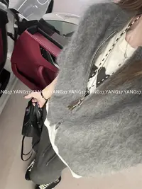 27号晚6点上新 “绒雾之境”高阶玩家之选山羊绒拉毛休闲双拉链开衫