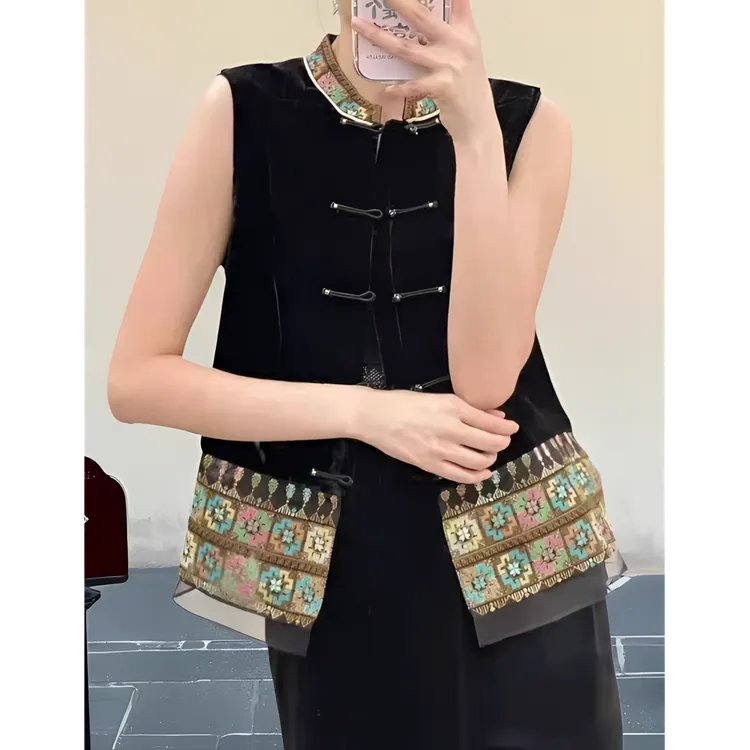 新中式国风盘扣马甲背心女2025秋季新款重工刺绣丝绒马甲26055
