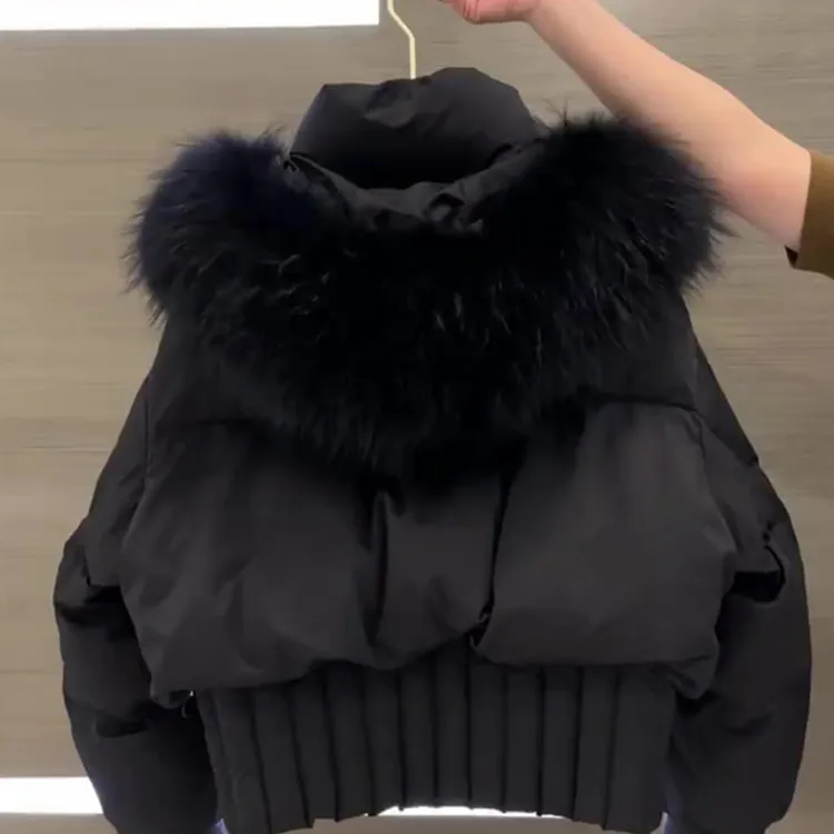 2025新款秋冬时髦高级感大毛领黑色棉衣面包棉服显瘦短款外套女