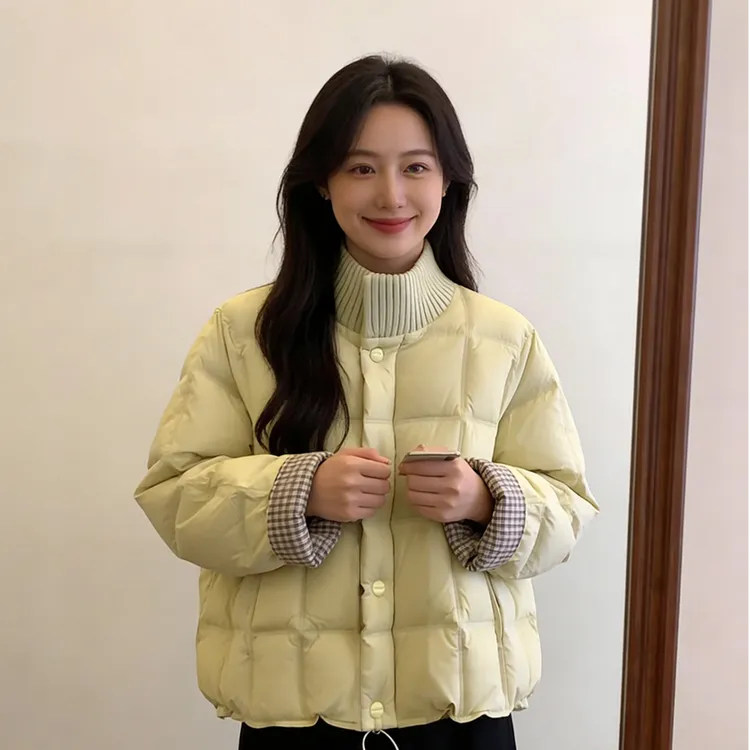 2025冬季温柔减龄黄色针织拼接立领棉服女宽松休闲保暖面包服外套