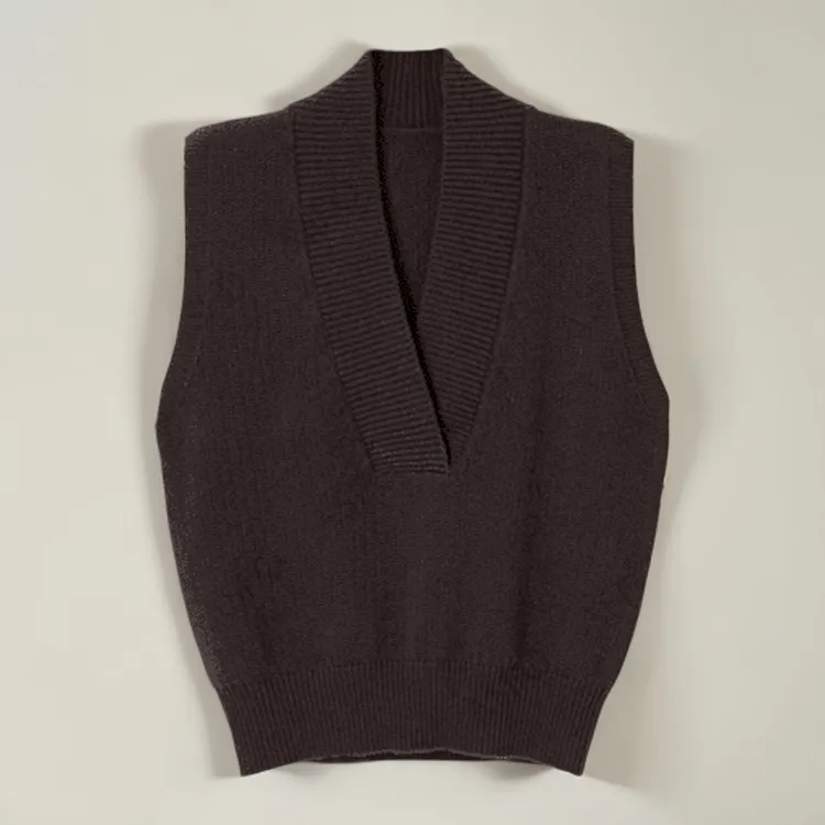 白色衬衫套装女针织马甲衬衣秋冬新款2025时尚独特设计减龄两件套