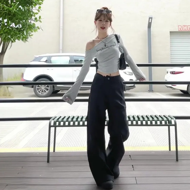 2025韩系斜肩夏季T恤女气质修身露肩上衣宽松百搭时尚阔腿裤套装
