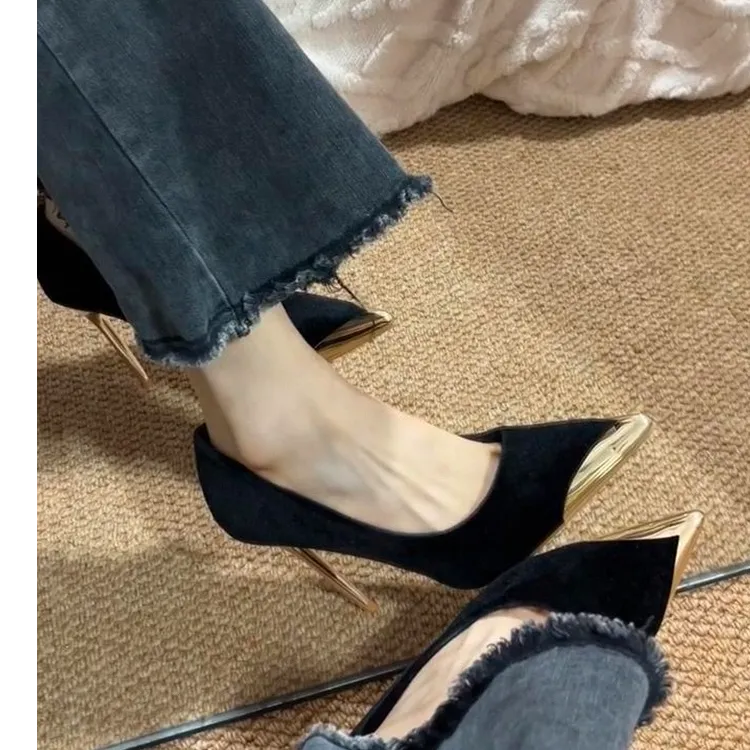 绝美黑色绒面高跟鞋女细跟2025新款秋冬金属尖头御姐性感浅口单鞋