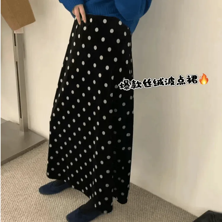 冬季新款法式复古丝绒别致波点长裙时尚高腰松紧显瘦A字半身裙