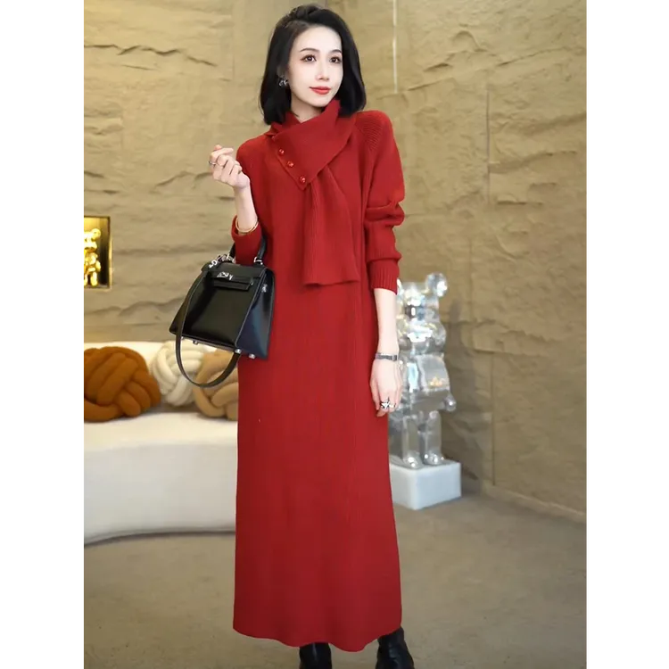 超好看减龄连衣裙新款秋冬轻熟风大码女装别致围巾领中长款显瘦裙