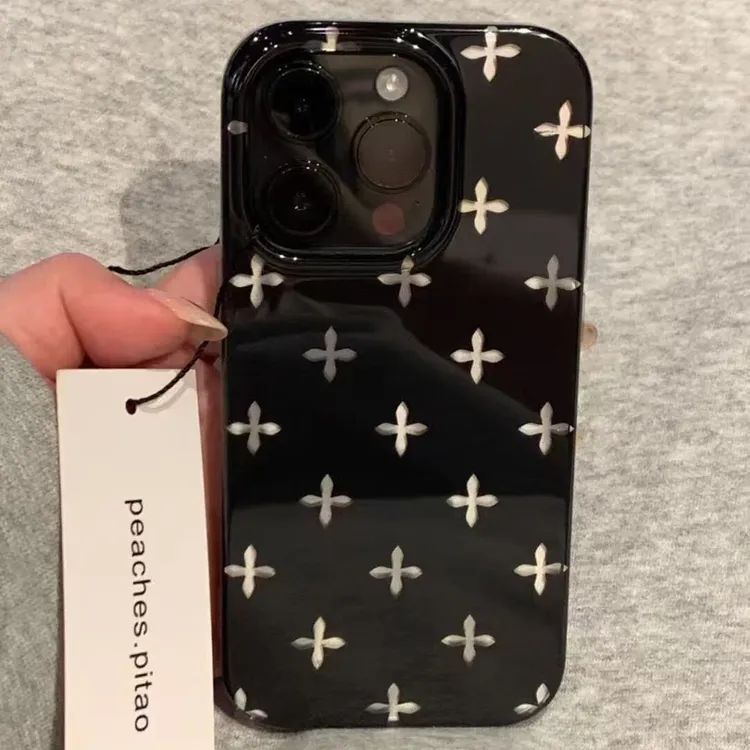 暗黑风镂空十字架适用苹果iPhone17plus/16promax手机壳防摔大孔x