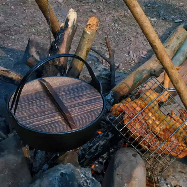 户外露营吊锅野炊铸铁锅具无涂层加厚炒菜炖锅柴火灶专用铁锅火锅