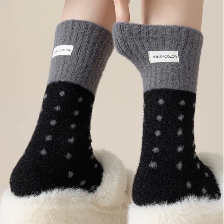 澳绒女款袜子秋冬季中筒袜女士加厚加绒保暖长袜毛绒波点布标厚袜