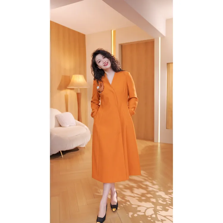 【六丑】新款时尚气质显瘦百搭暗扣钉花纯色大衣510ADY0207