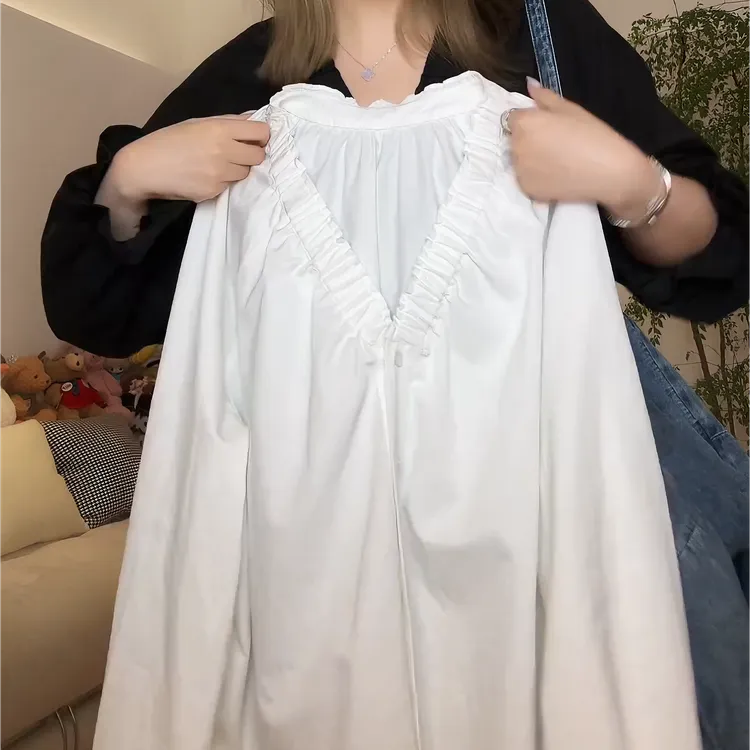 2025秋季新款网红显瘦V领褶领边花苞袖百搭休闲衬衫女LK2505696