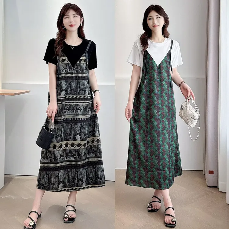 大码胖mm设计感减龄遮肚显瘦拼接圆领连衣裙女夏季新款宽松中长裙