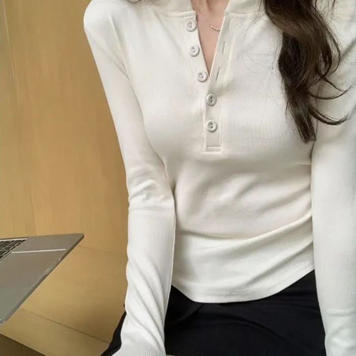2025秋季新款长袖t恤女辣妹上衣正肩纽扣显瘦设计百搭修身打底衫