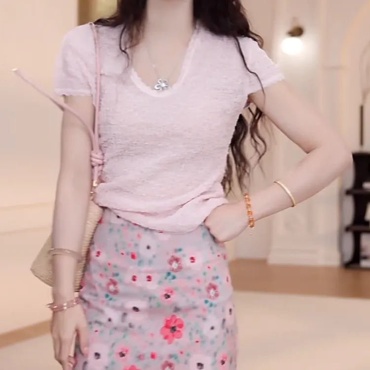 设计感时尚百搭纯色泡泡针织短袖女2025夏季新款轻奢气质通勤上衣