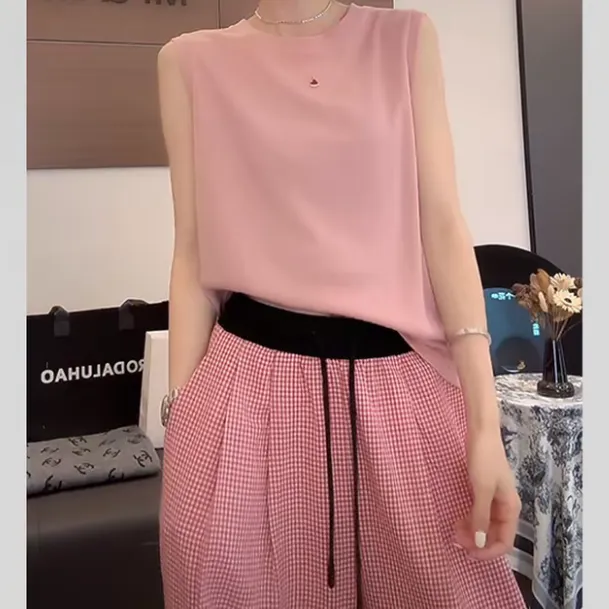 夏季通勤风圆领纯色无袖T恤女2025年夏季新款时尚百搭宽松上衣