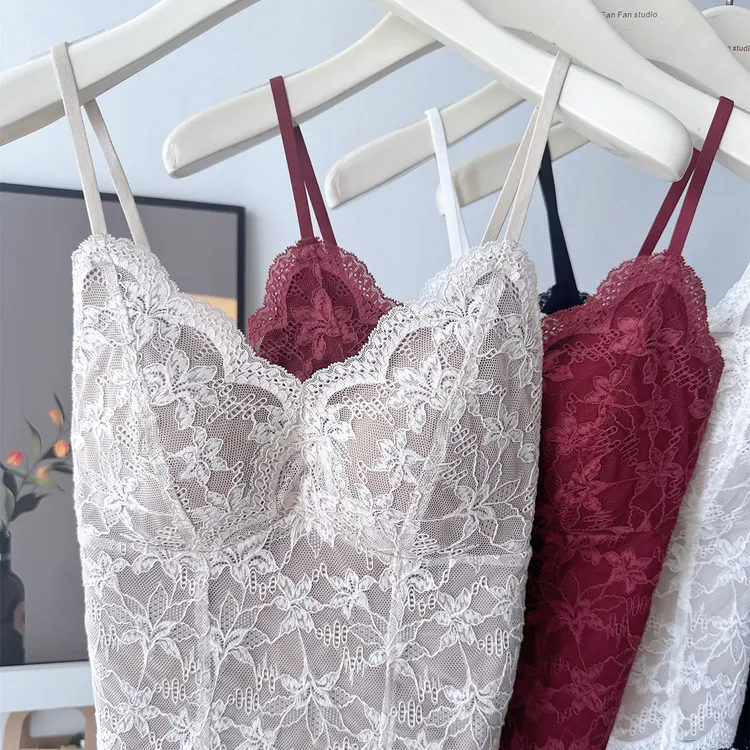 纯欲风性感蕾丝美背吊带秋冬新款带胸垫聚拢保暖内衣显瘦磨毛背心