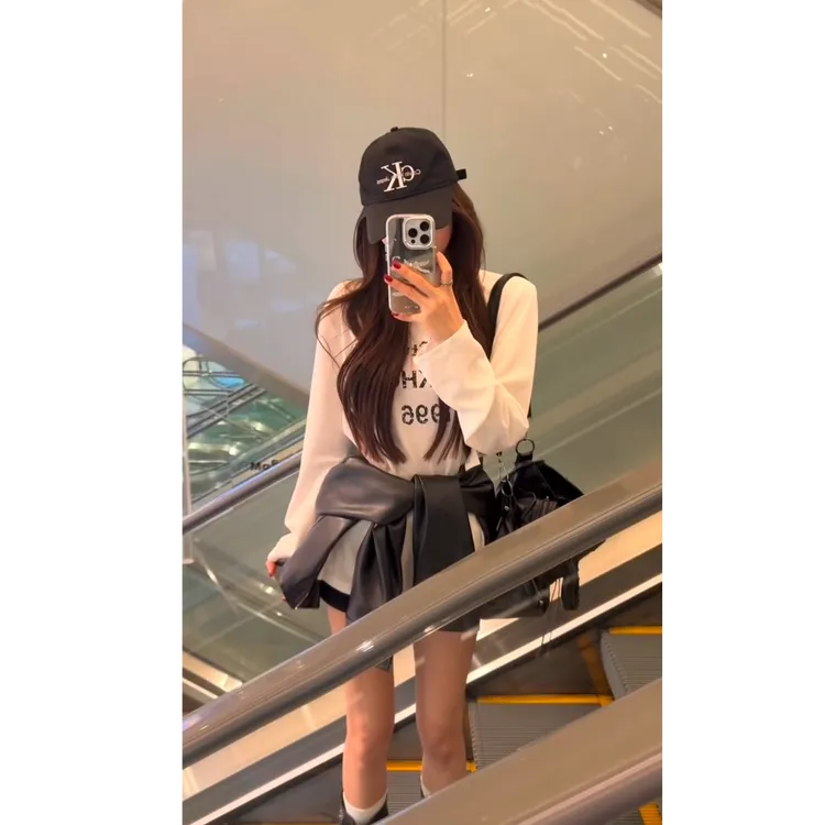 白色字母印花长袖t恤女早秋新款宽松上衣黑色显瘦百搭短裤俩件套