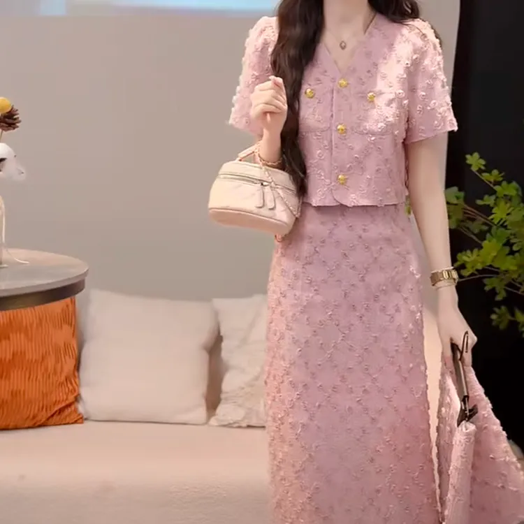 法式减龄气质上衣+半身裙两件套女2025春夏新款小香风甜美套装